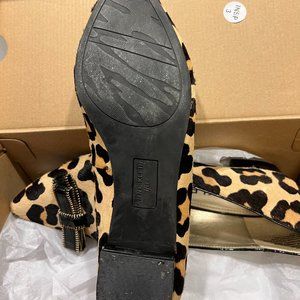 Anne Klien Leopard print ballet Flats like new.
